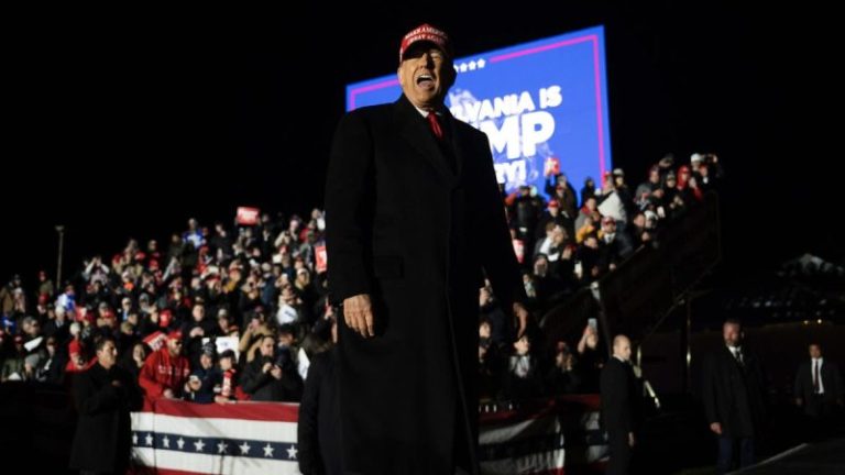 Trump makes major endorsement in crucial Senate race in key battleground state