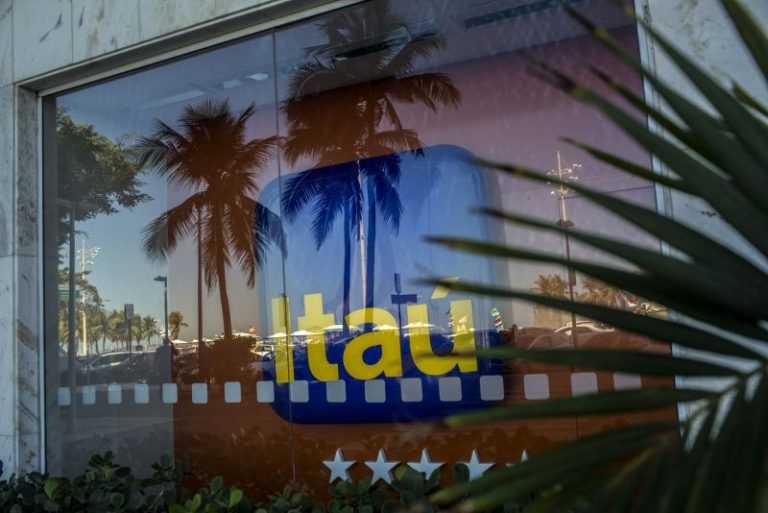 Brazilian police detain woman suspected of taking a dead man to withdraw bank loan