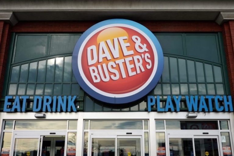 Dave & Buster’s plan to allow betting on arcade games draws scrutiny