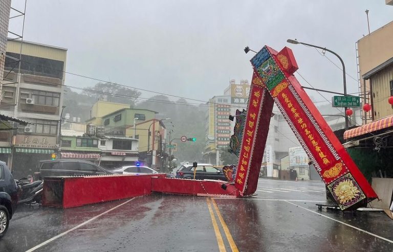 Two killed as slow-moving Typhoon Krathon lumbers into southern Taiwan
